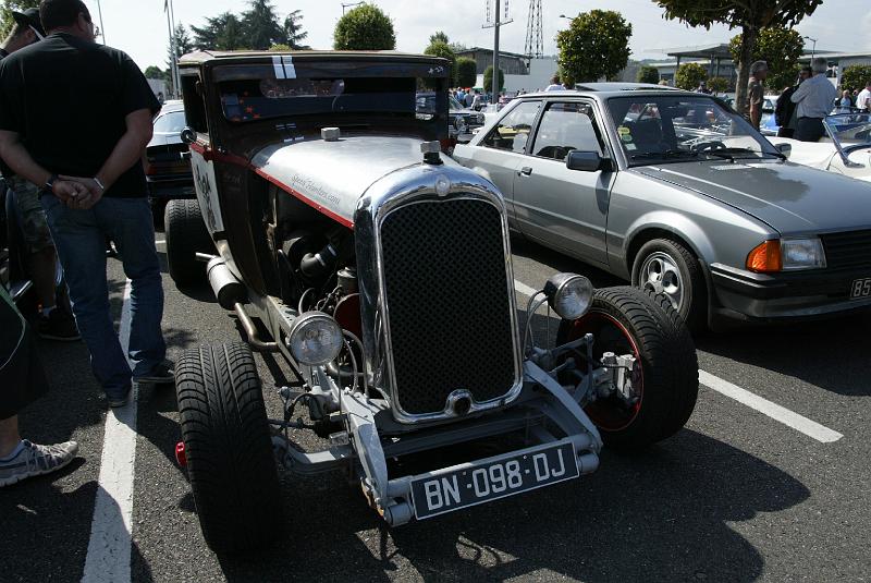 B45D0036.JPG - Hot Road