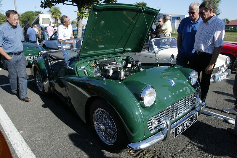 B45D0231.JPG - Triumph TR3