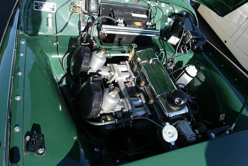 B45D0232.JPG - Triumph TR3