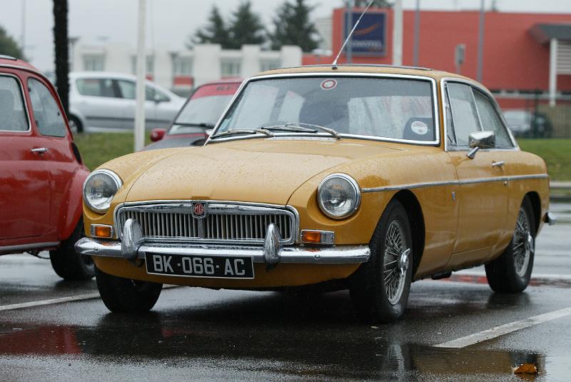 B45D0015.JPG - MG B GT