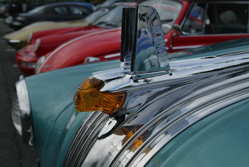B45D0100.JPG - Superbe restauration pour cette Pontiac 1953