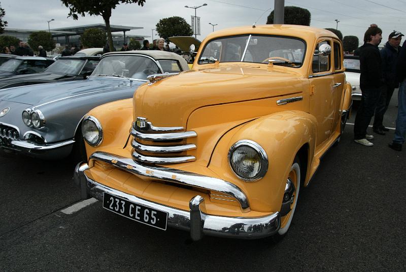 B45D0010.jpg - Opel Kapitan 1952. Une auto rare avec parfum d'amérique.