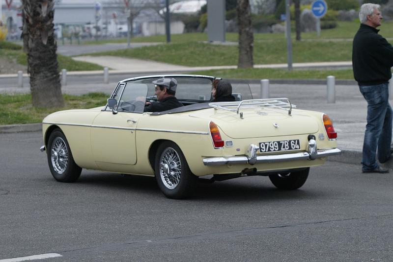 B45D0022.JPG - MGB