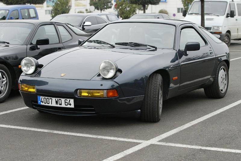 B45D0045.JPG - Porsche 928