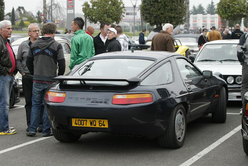 B45D0055.JPG - Porsche 928
