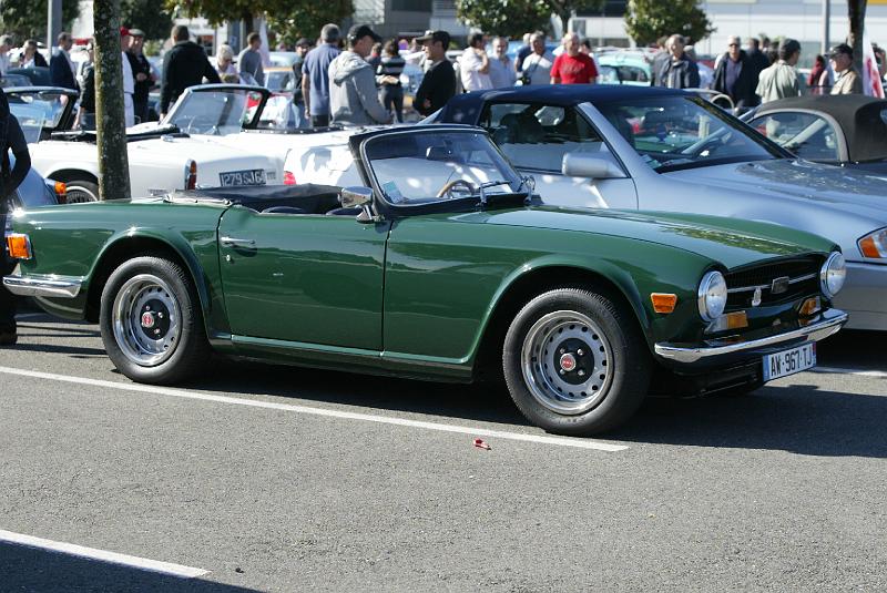 GB-33.JPG - Triumph TR6