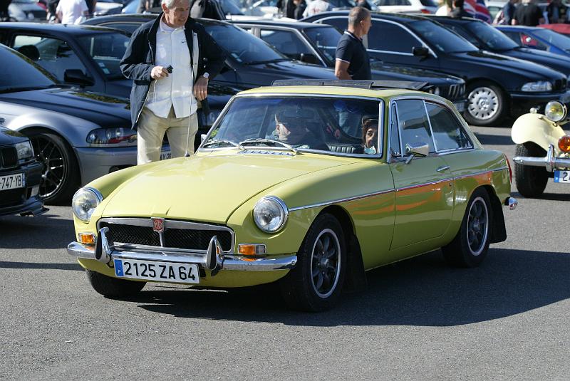 GB-35.JPG - MGB GT