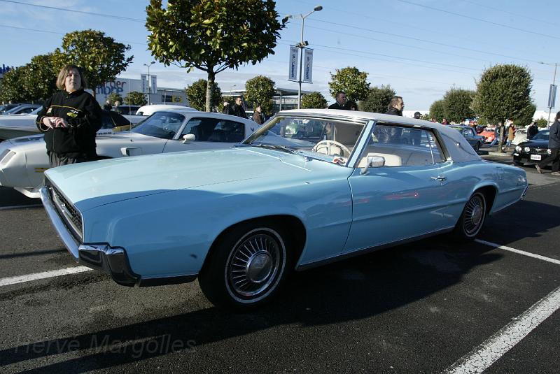 B45D0218.JPG - Ford Thunderbird