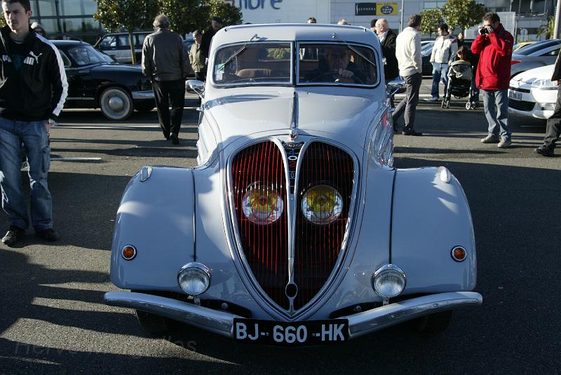 B45D0246.JPG - Peugeot 402 B limousine