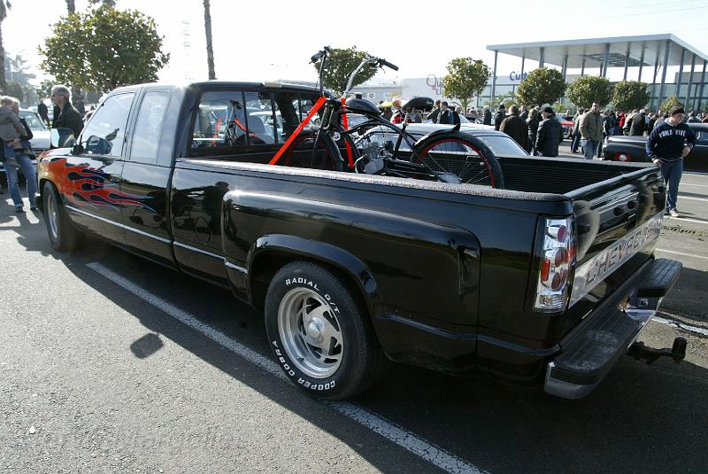 B45D0037.jpg - Mais qu'y a-t-il donc dans ce Chevrolet Pick-Up ?