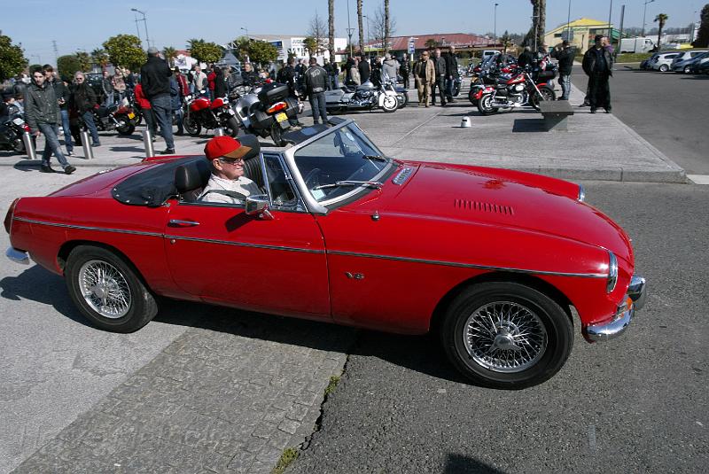B45D0074.jpg - La nouvelle auto de Malcom, un MG B V8