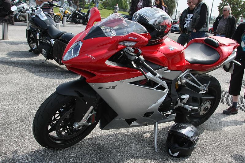 IMG_0091.JPG - MV Agusta F4, un avion sur deux roues !