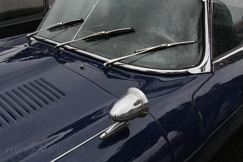 IMG_2677.JPG - Une nouvelle: Jaguar Type E, série 1. Une des carractéristiques de la série 1, la série de 3essuies glace.