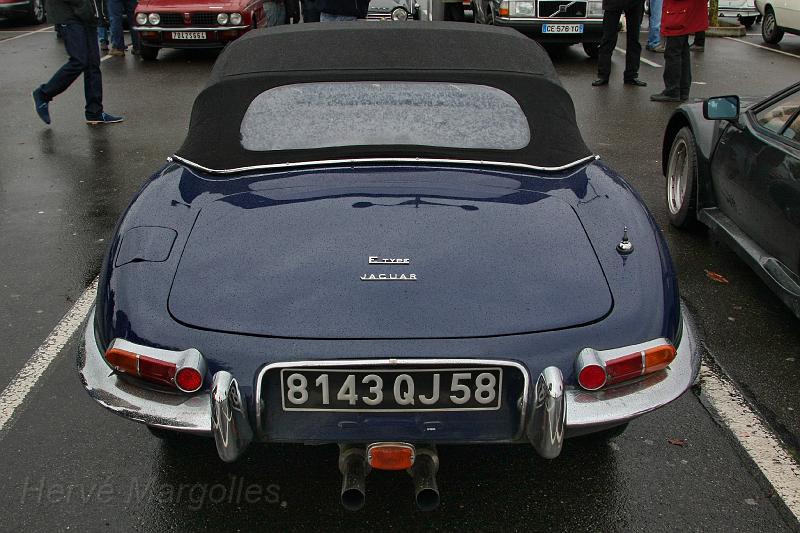 IMG_2678.JPG - Lasérie est motorisée par un 6 cylindres en ligne 3.7 litres à arbre à cames en tête. Le Coupé apparaît le 16 mars 1961 à Genève, et quinze jours après, pour le Motor Show de New York, le 1er avril 1961, sous la forme de ce  Roadster.