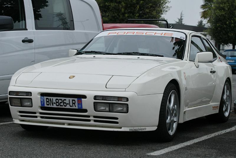 B45D0002.JPG - Porsche 944: prète pour la piste !