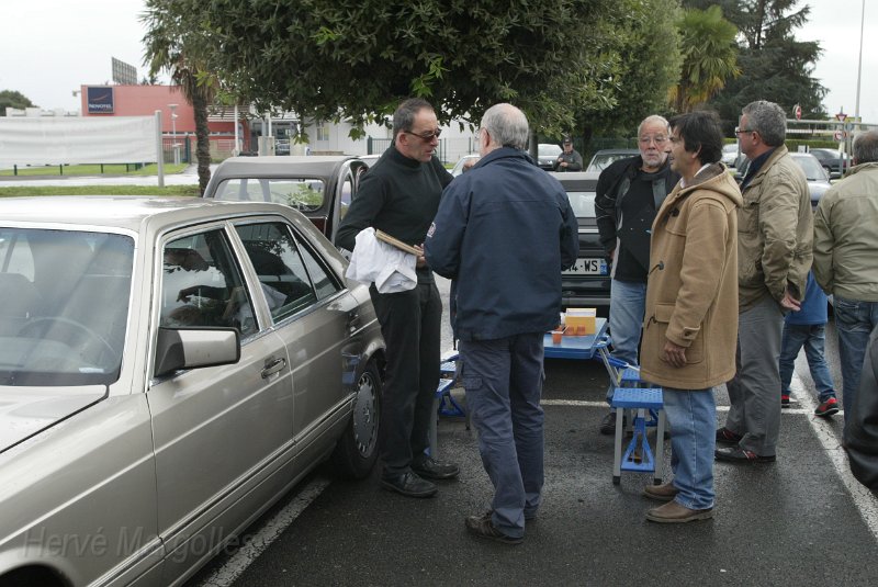 B45D0090.JPG - Le comité d'accueil
