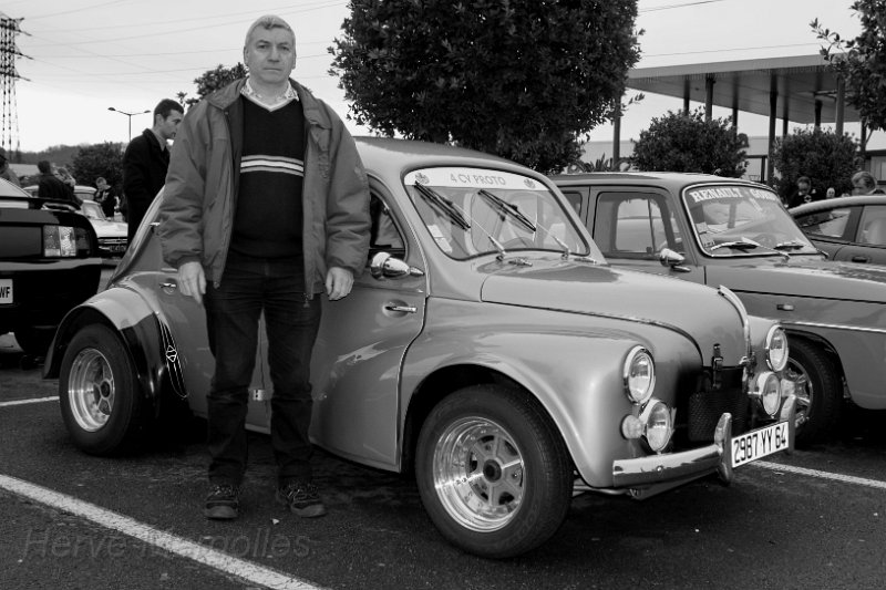 IMG_4142-b-w.jpg - Gérard 1953 / Renault 4CV 1964