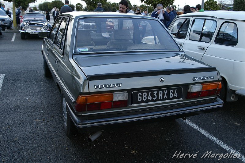 B45D0087.JPG - Peugeaot 305 SR