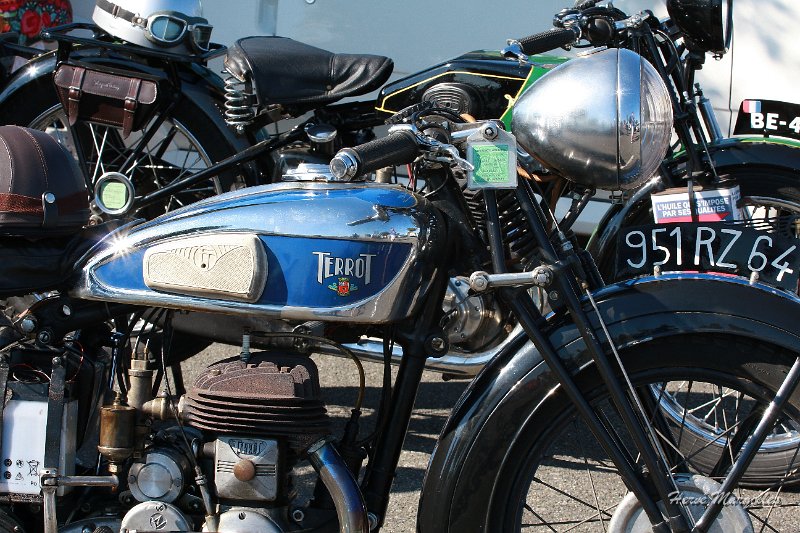 Moto-04.JPG