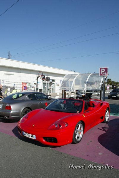 Ferrari-02.JPG