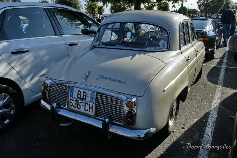 Renault-Dauphine01.JPG