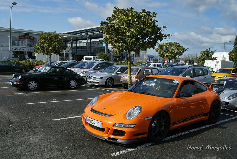 Porsche-01.JPG