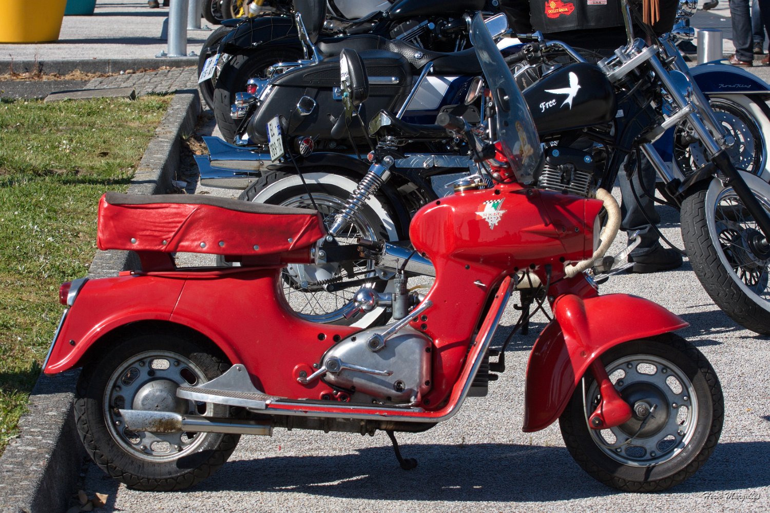 Moto-02.jpg
