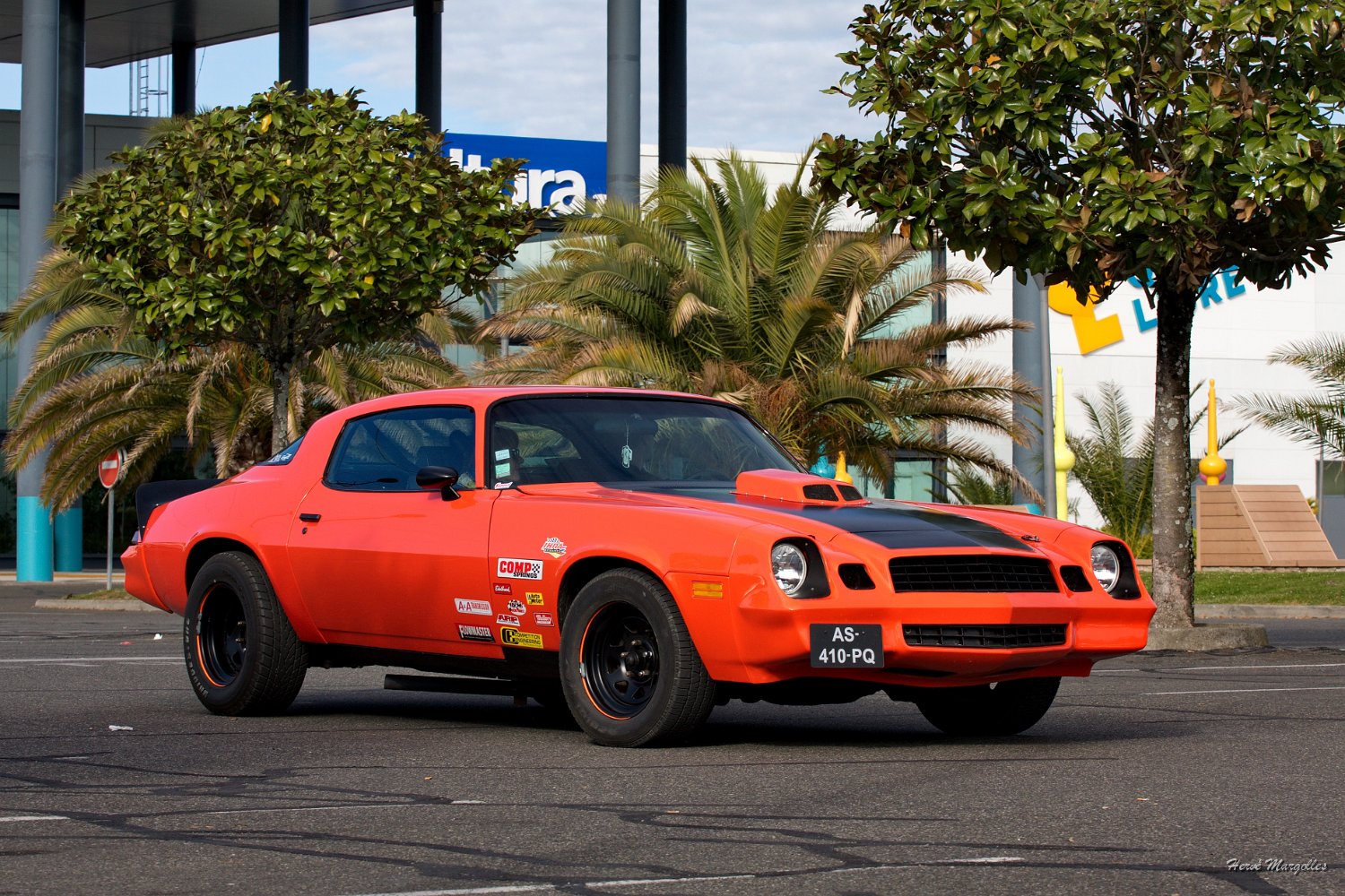 Pontiac-01.jpg