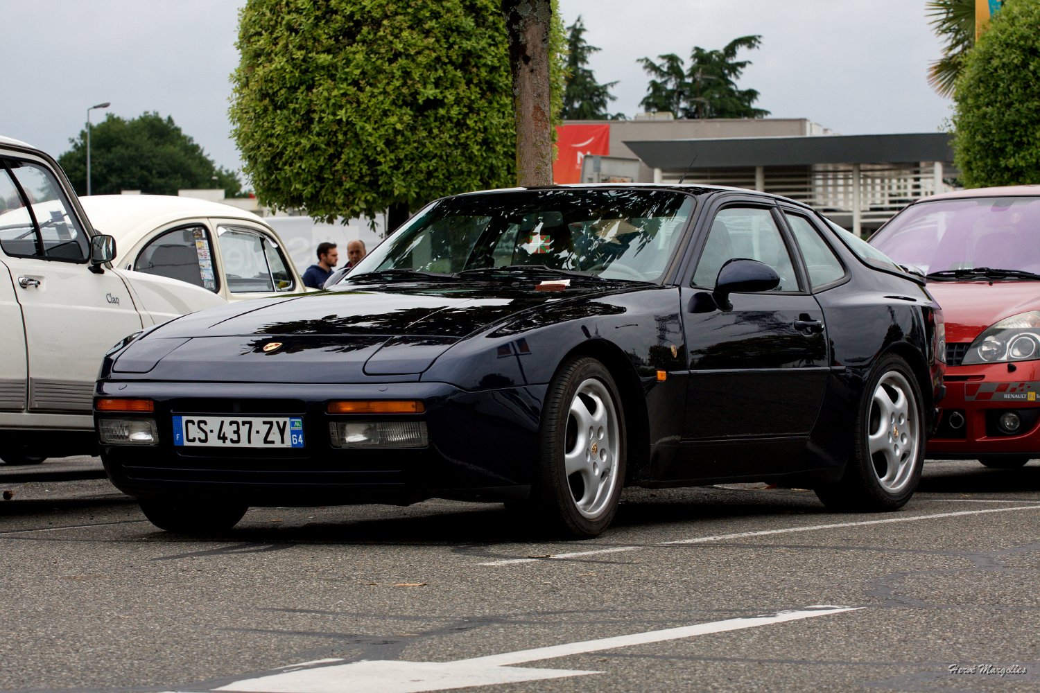 Porsche-05.jpg