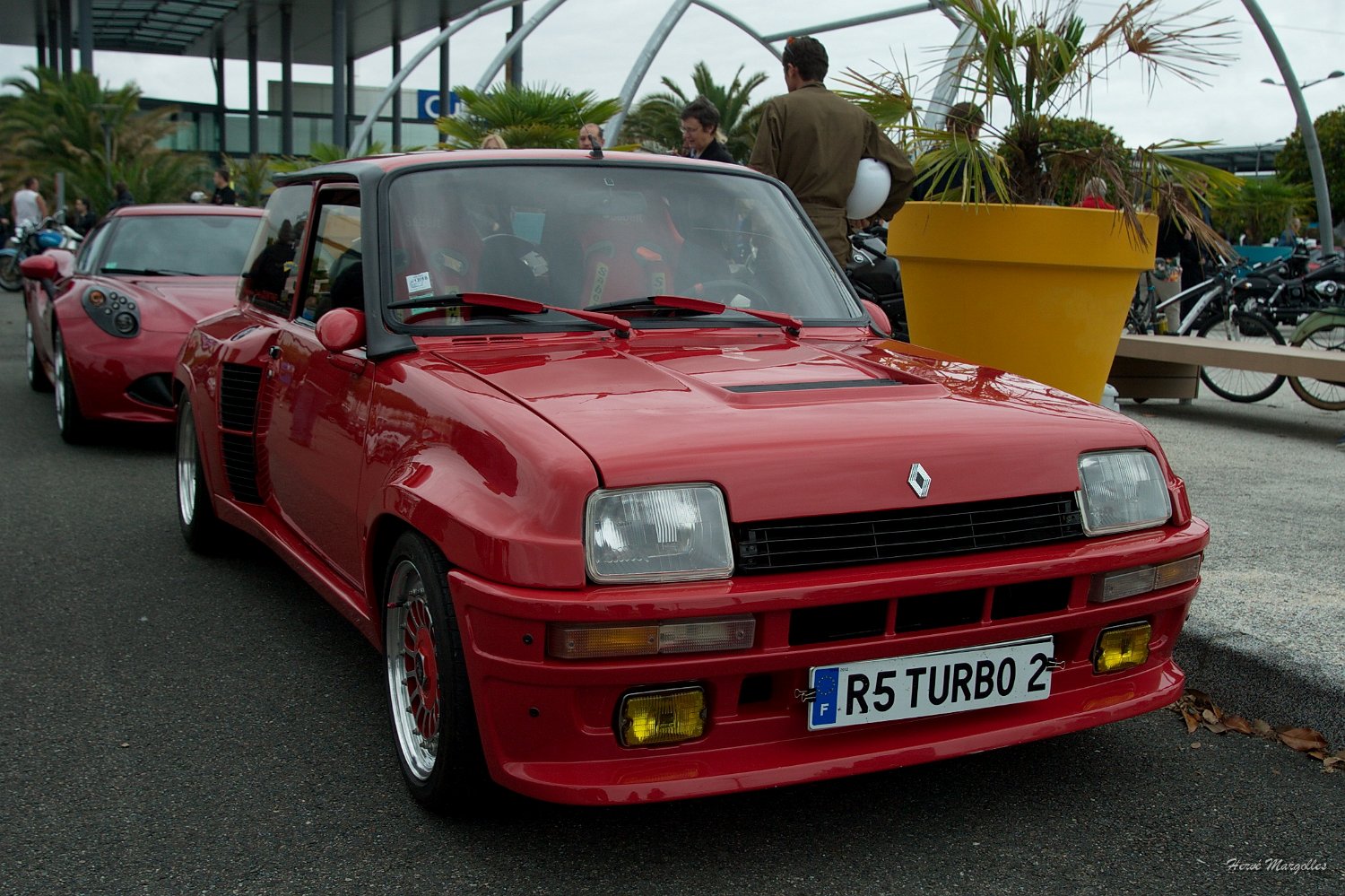 Renault-02.jpg