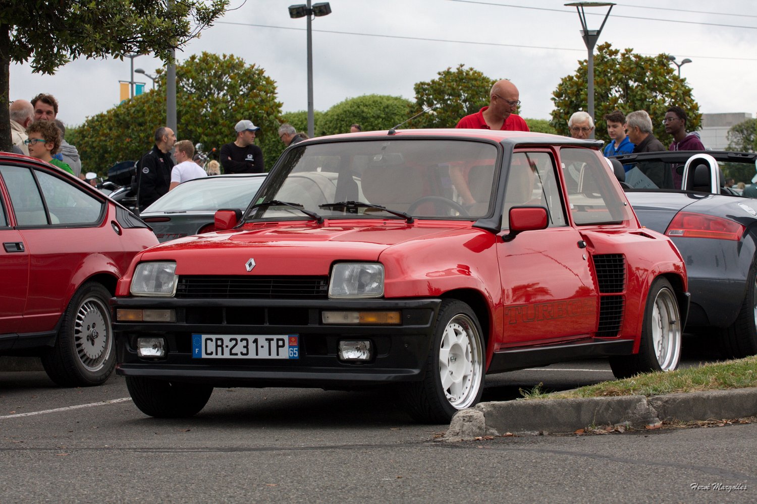 Renault-03.jpg
