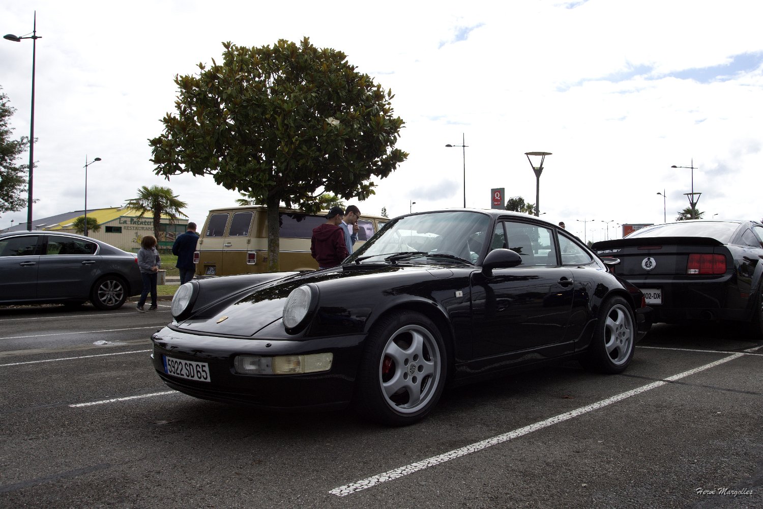 Porsche-01.jpg
