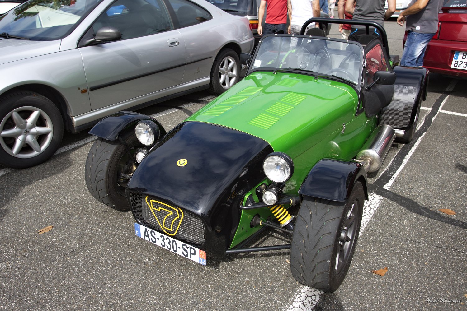 Lotus-Caterham-01.jpg