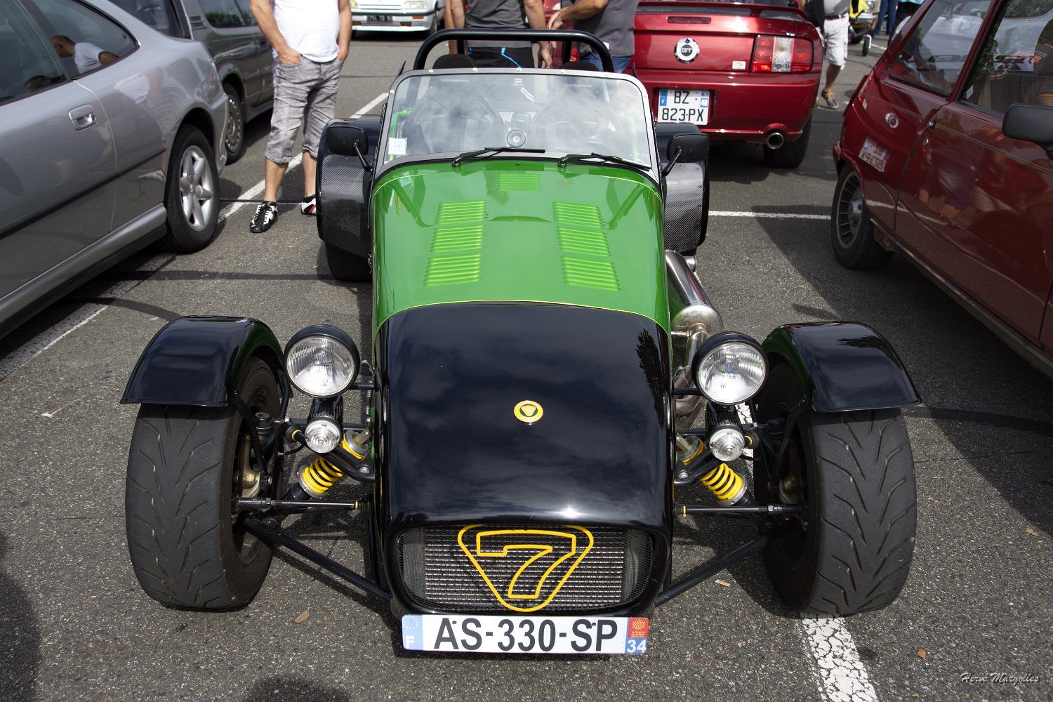 Lotus-Caterham-02.jpg