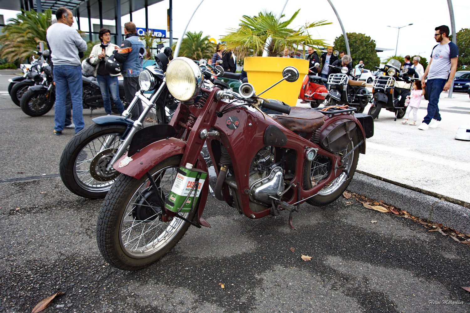 Moto-02.jpg