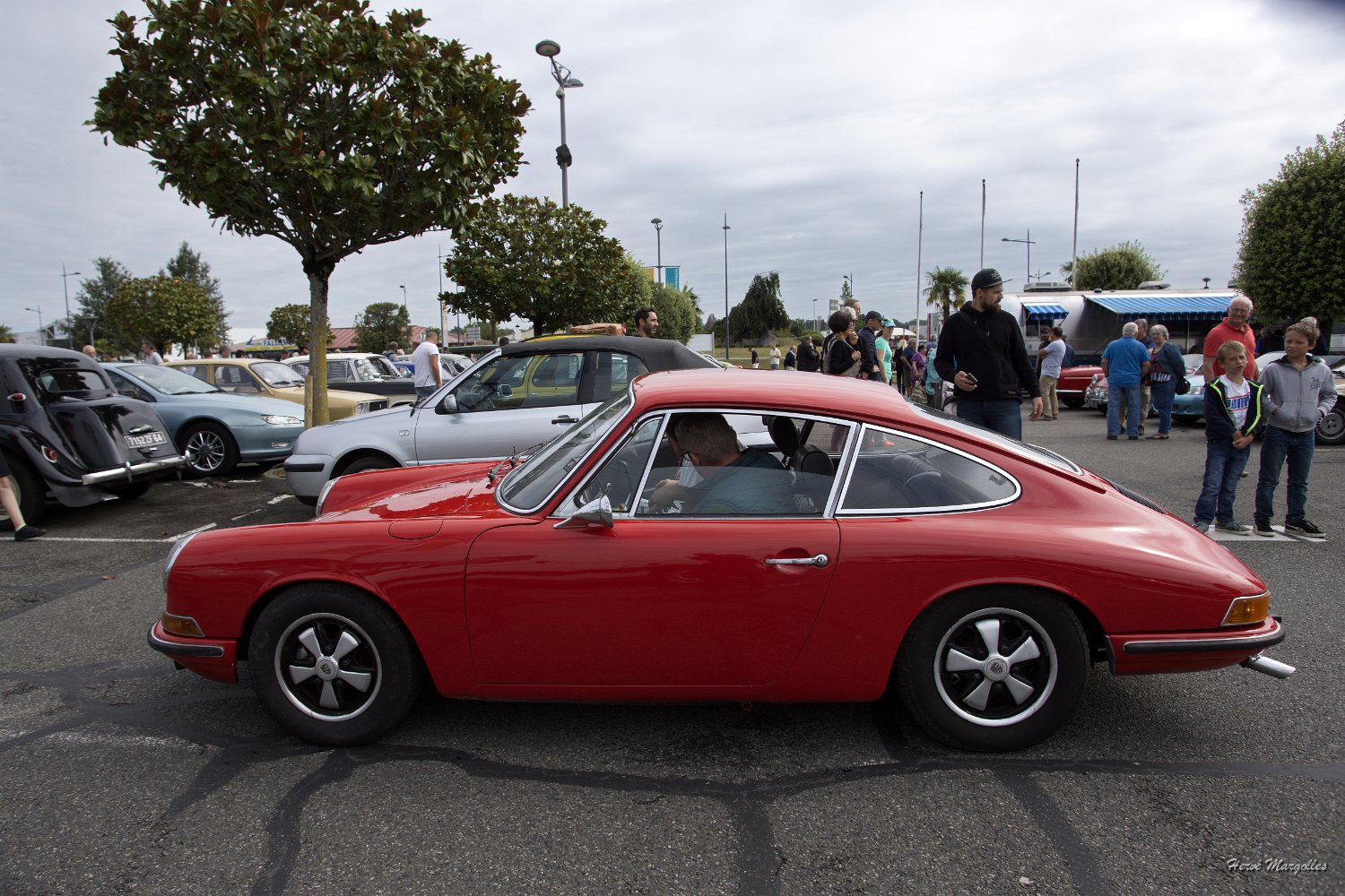Porsche-911s-01.jpg