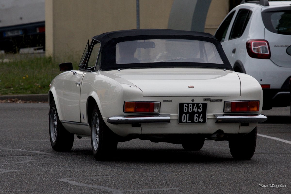 Fiat-124-01.jpg