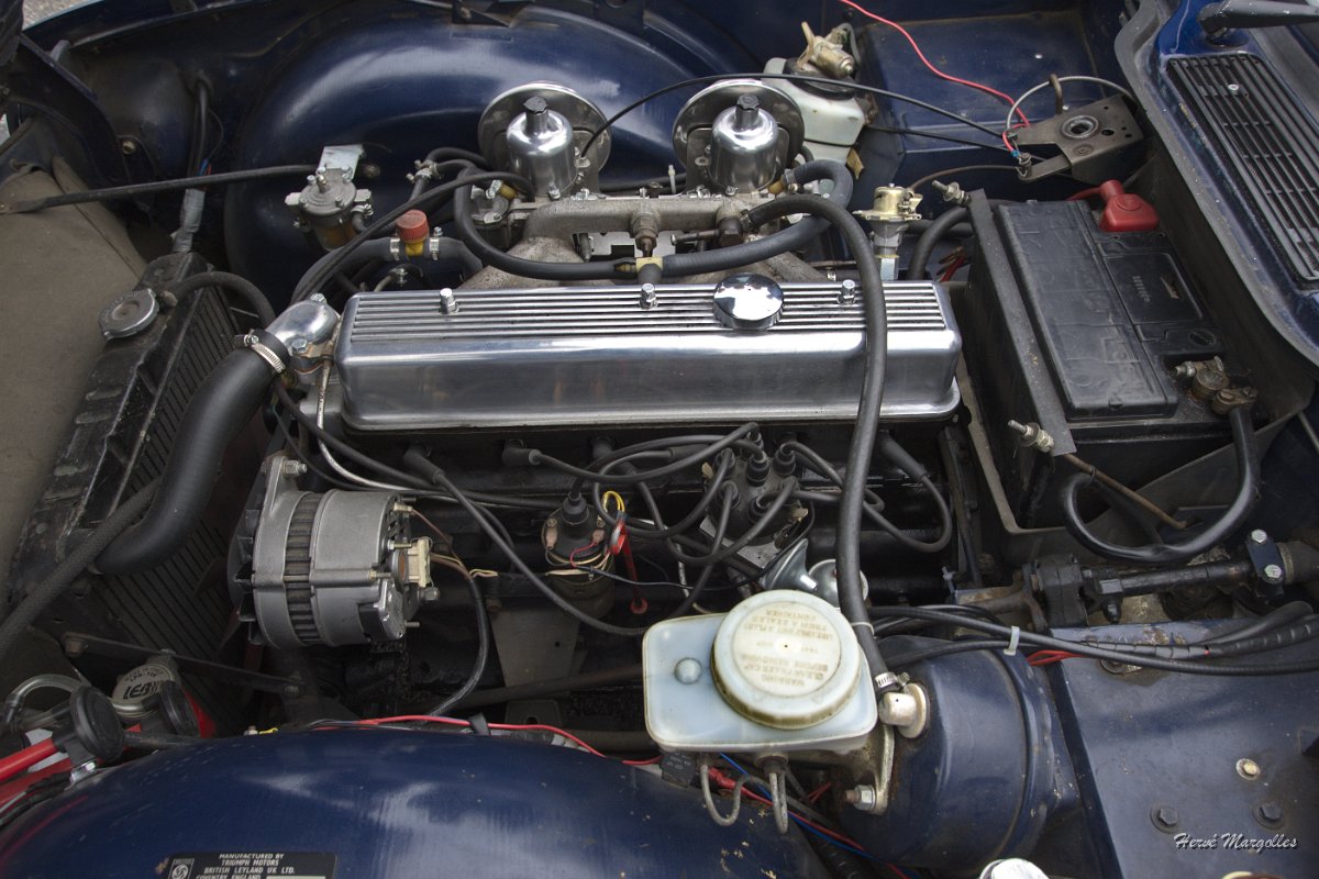 Triumph-TR6-01.jpg