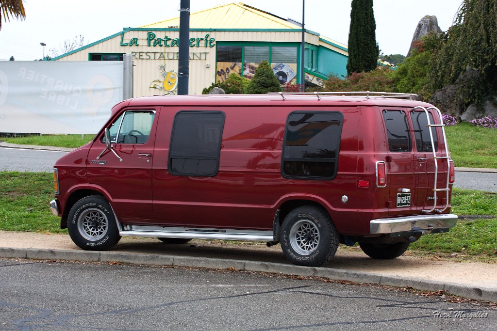 Dodge-01.jpg