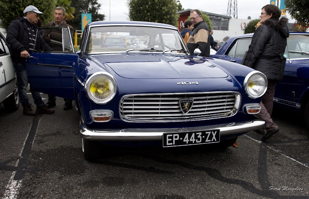 Peugeot-404-01.jpg