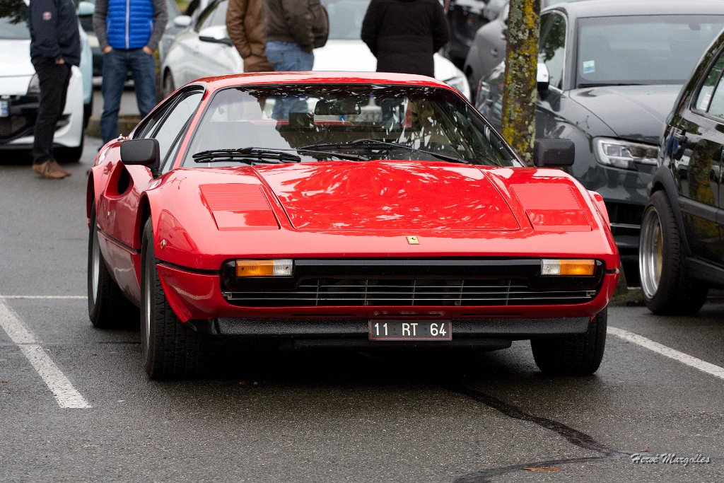 Ferrari-02.jpg