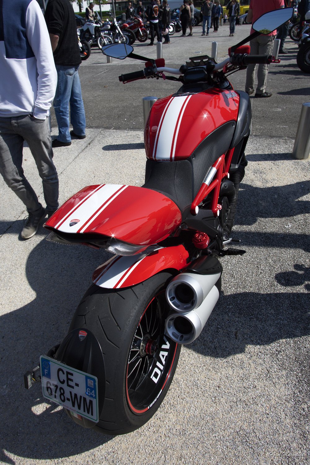 Ducati-01.jpg