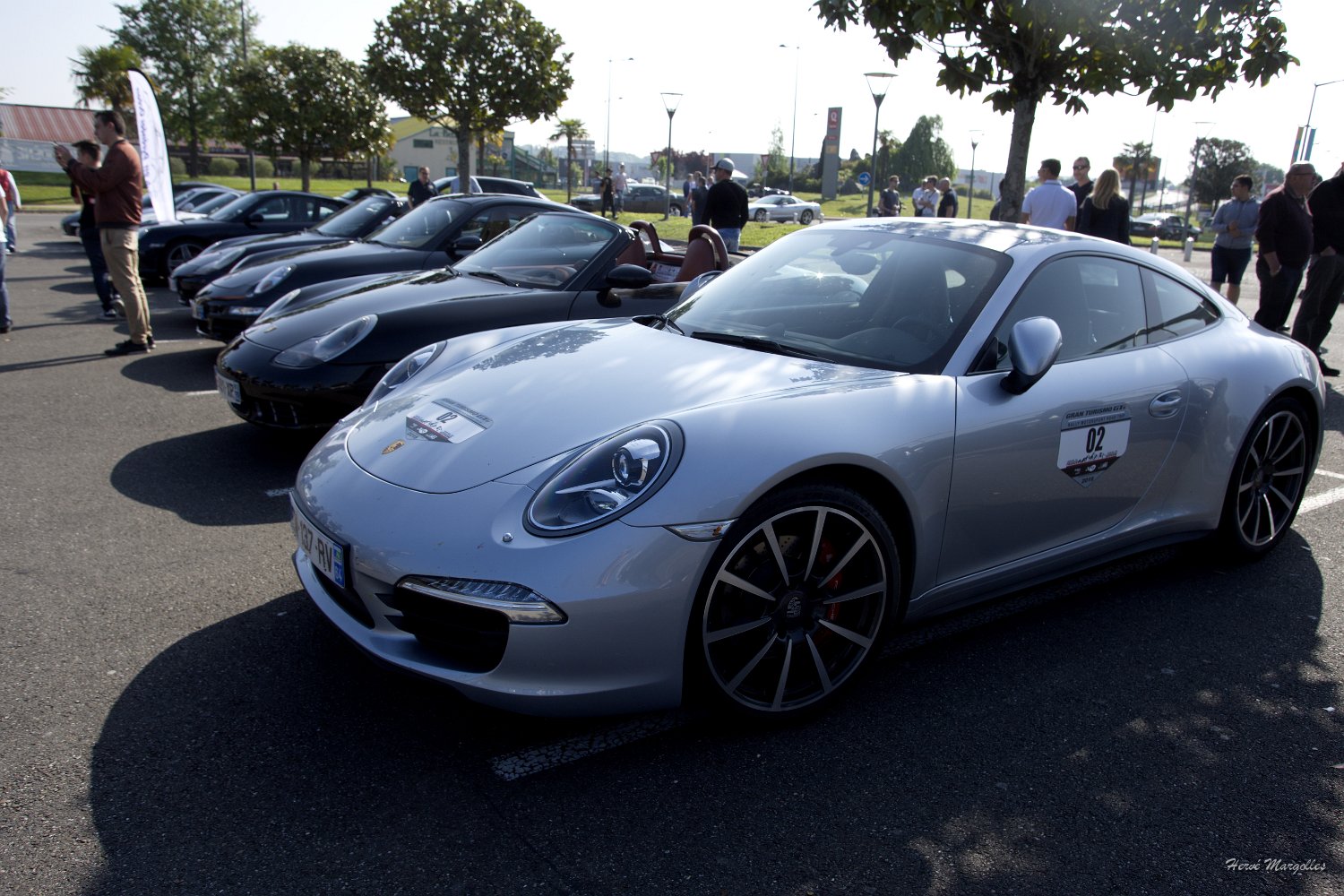 Porsche-01.jpg