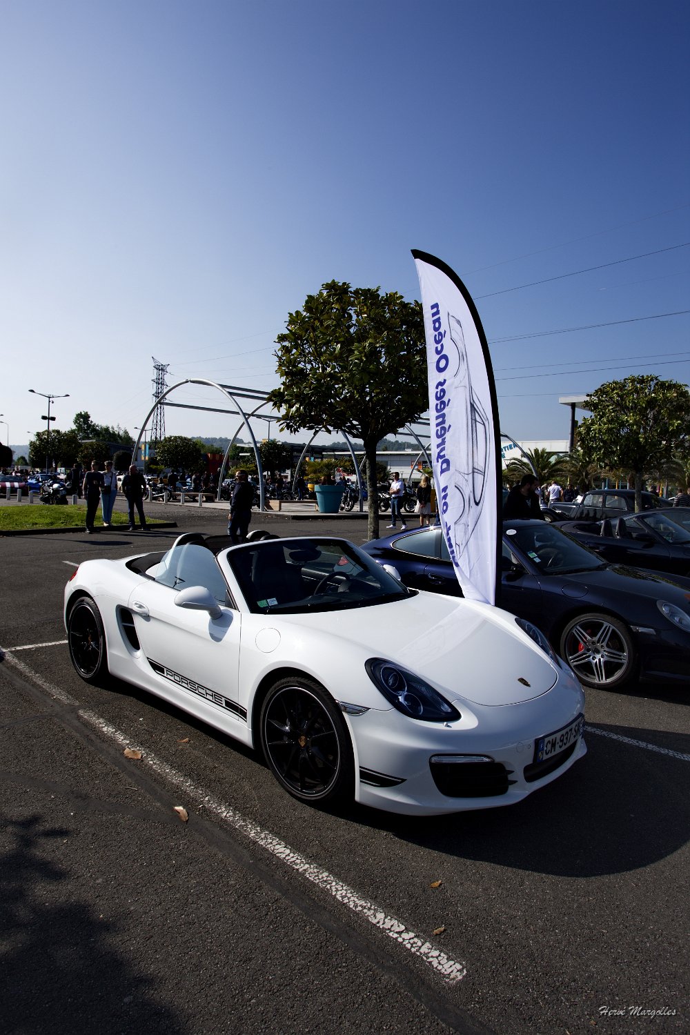 Porsche-02.jpg