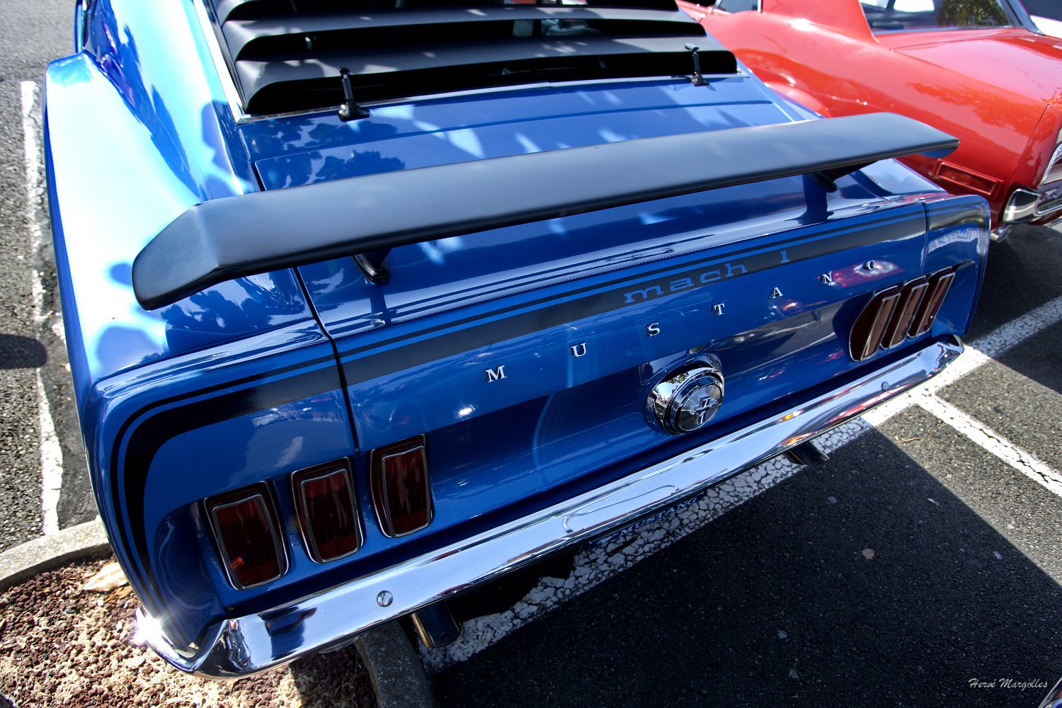 Ford_Mustang-04.jpg