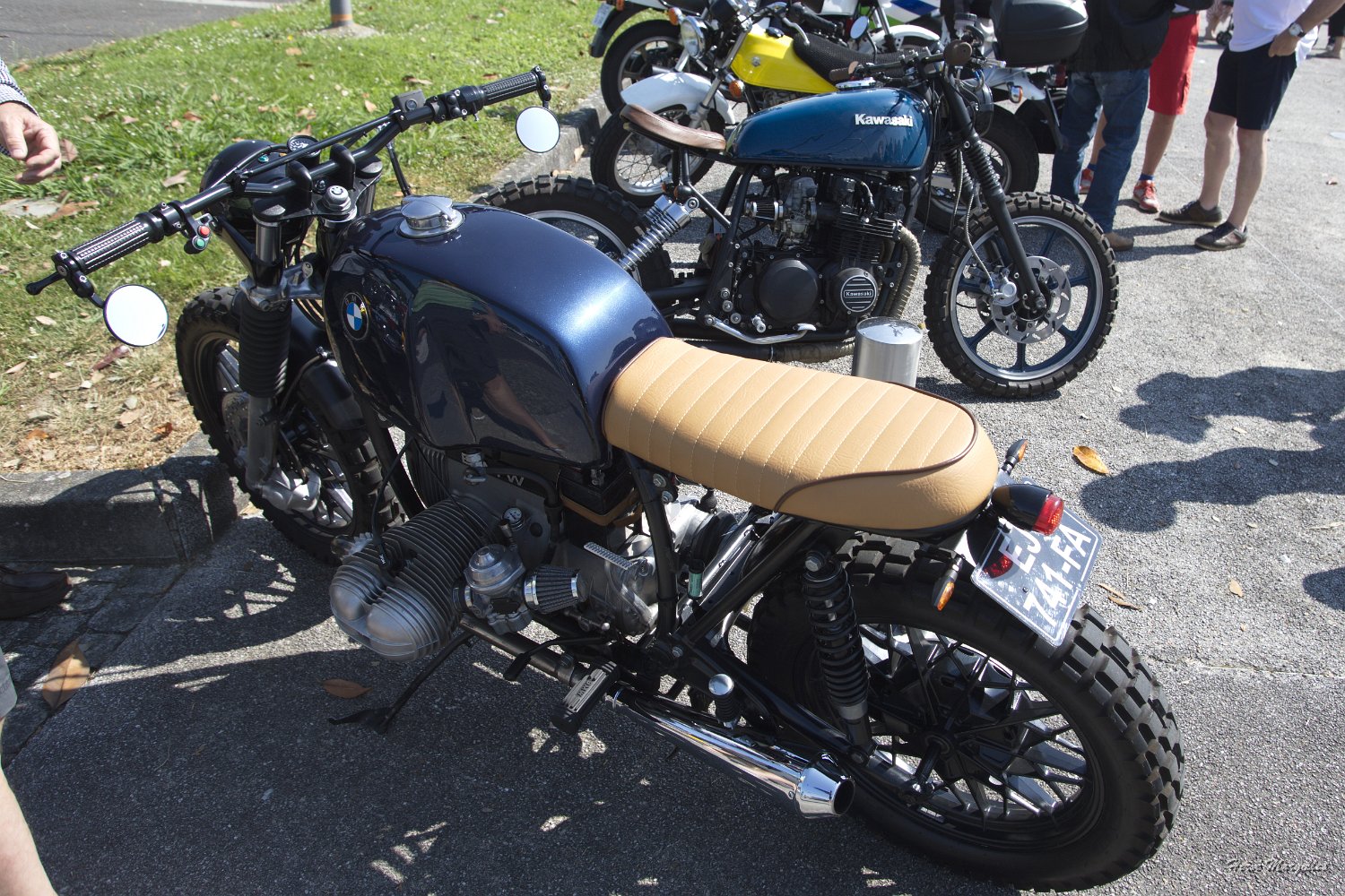 Moto-BMW-02.jpg