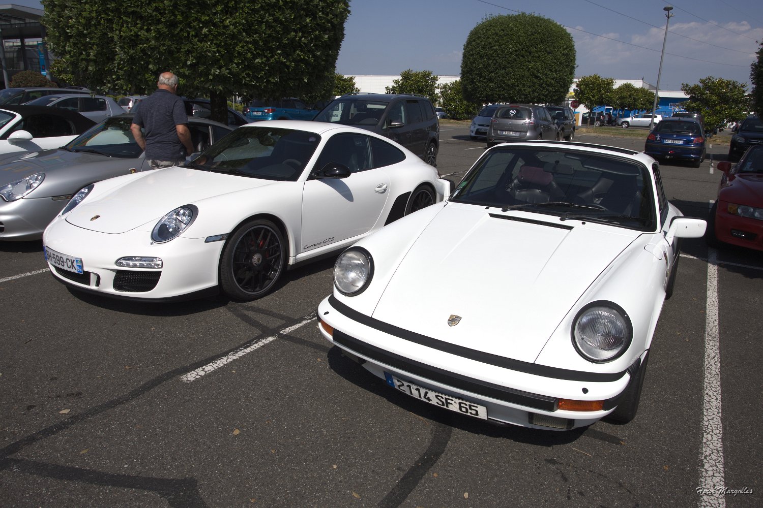 Porsche-02.jpg
