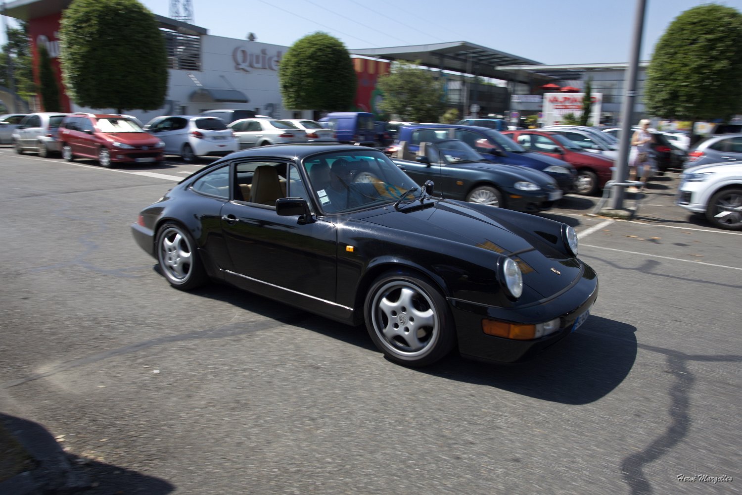 Porsche-05.jpg