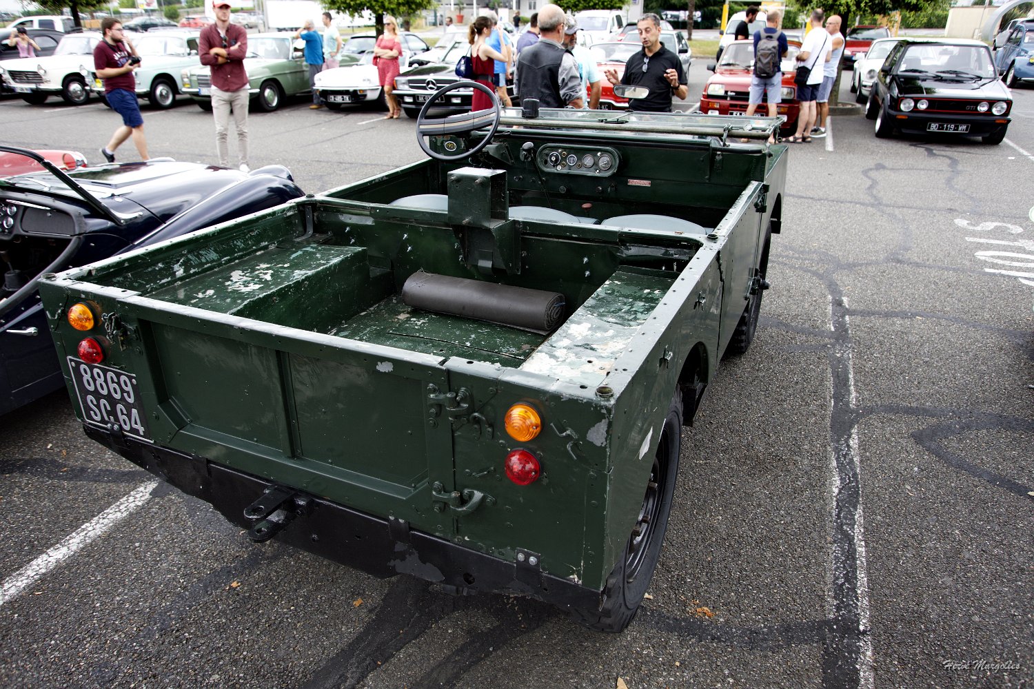 Land-Rover-03.jpg