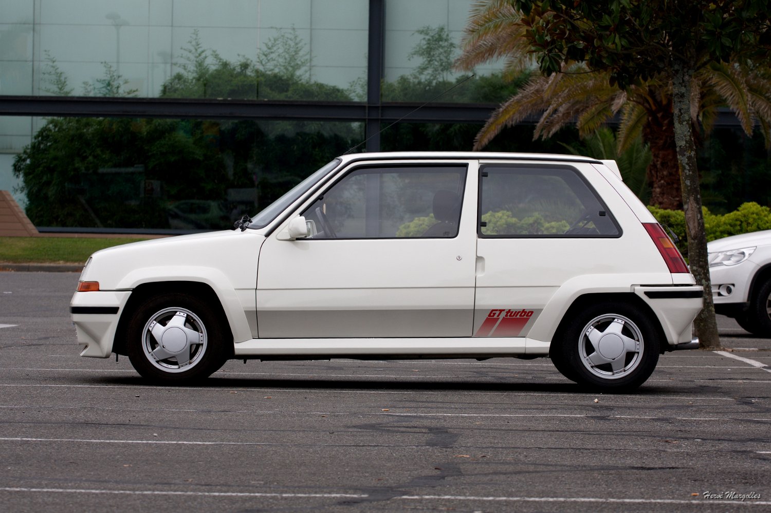 renaul5-GT-Turbo-01.jpg